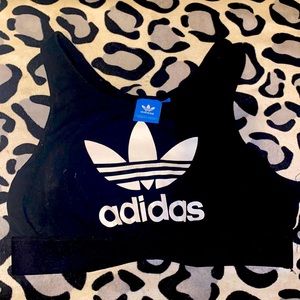 Adidas sports bra Size Medium